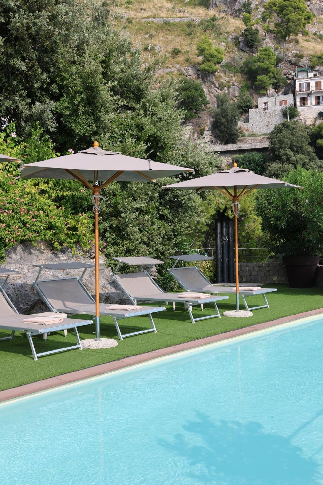 Hotel Piccolo Sant'Andrea Praiano Exterior foto