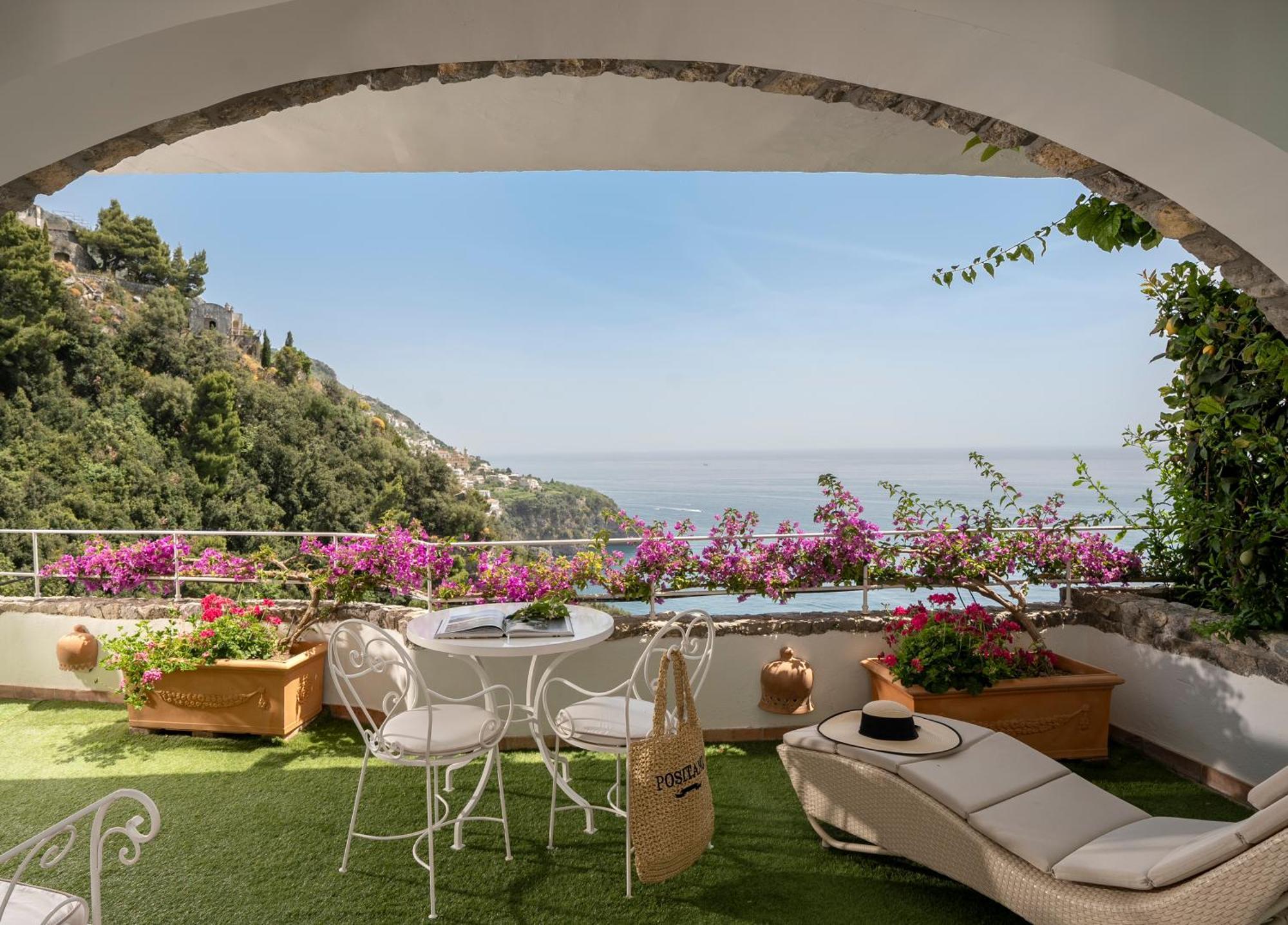 Hotel Piccolo Sant'Andrea Praiano Exterior foto
